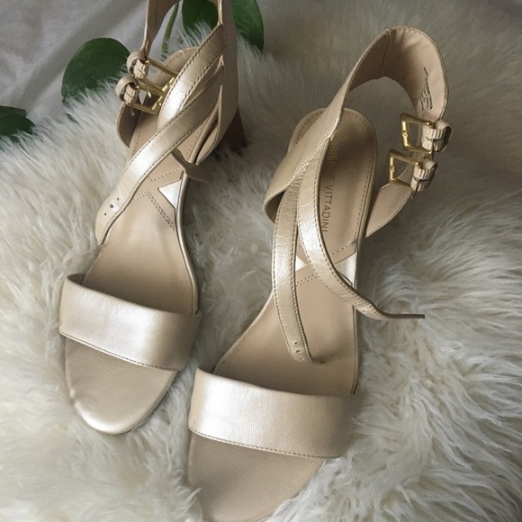 Adrienne Vittadini shoes - Picture 2 of 6